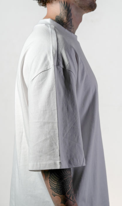 Greenlight Oversized Tee – „Life begins when the lights turn green“ weiss